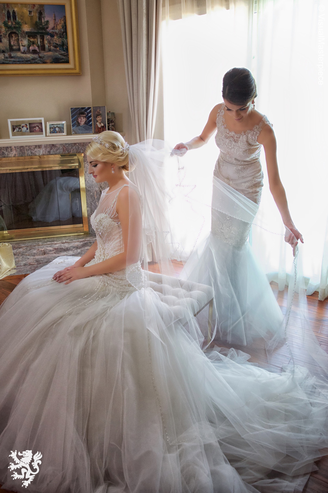 Datevig and Shant's Featured Wedding