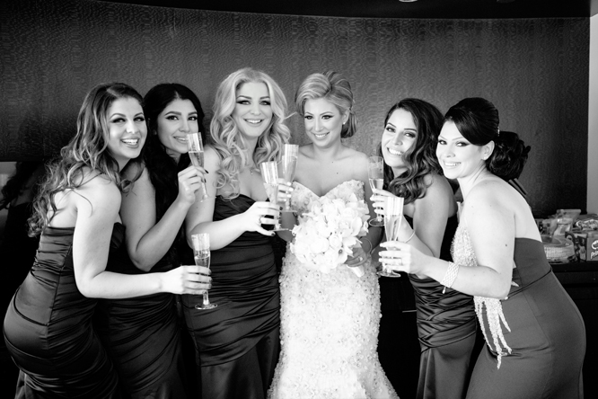 Anashae and her bridal party