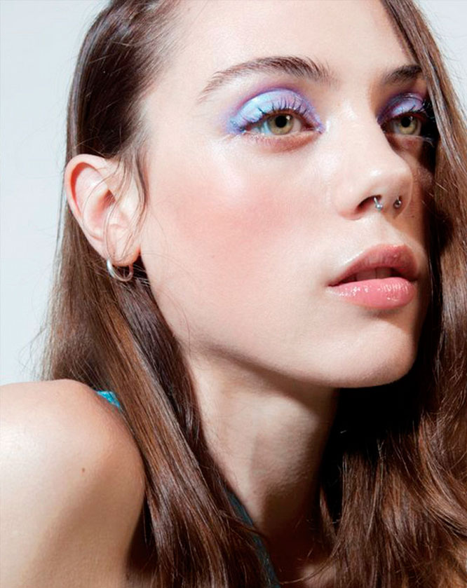 Holographic Colors